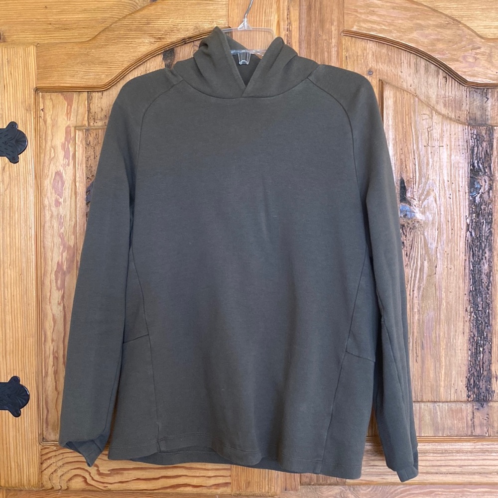 Gap fit men’s hoodie